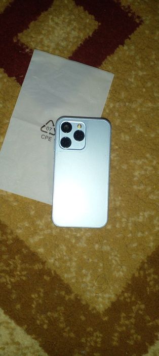 Продам мини смартфон.