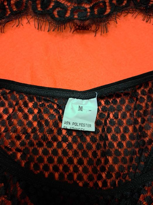 Set lenjerie din dantela cu sutien stil top M