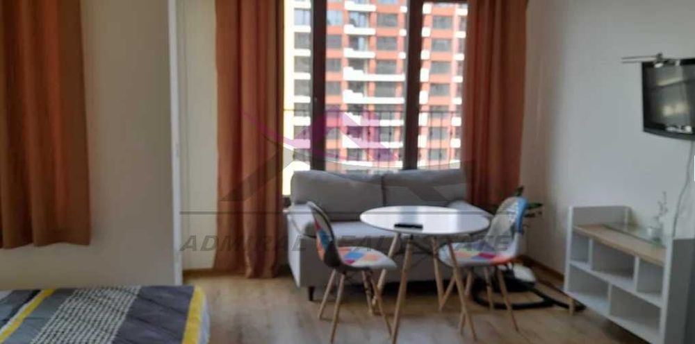 Дава се под наем Едностаен апартамент в Варна, Победа - 40 кв.м за 325 € - Снимка #1