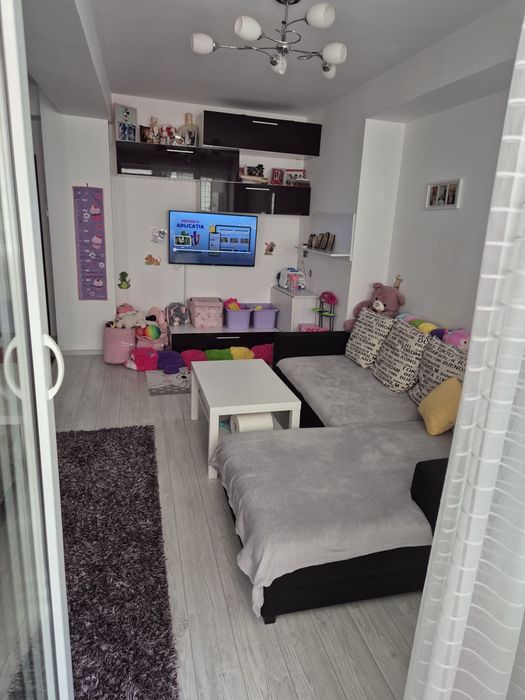 Vand apartament 2 camere complet mobilat si utilat proprietar
