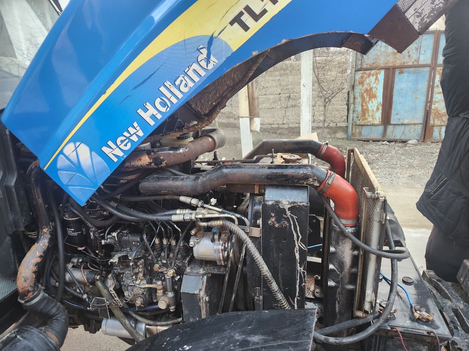 New Holland tl100 sotiladi