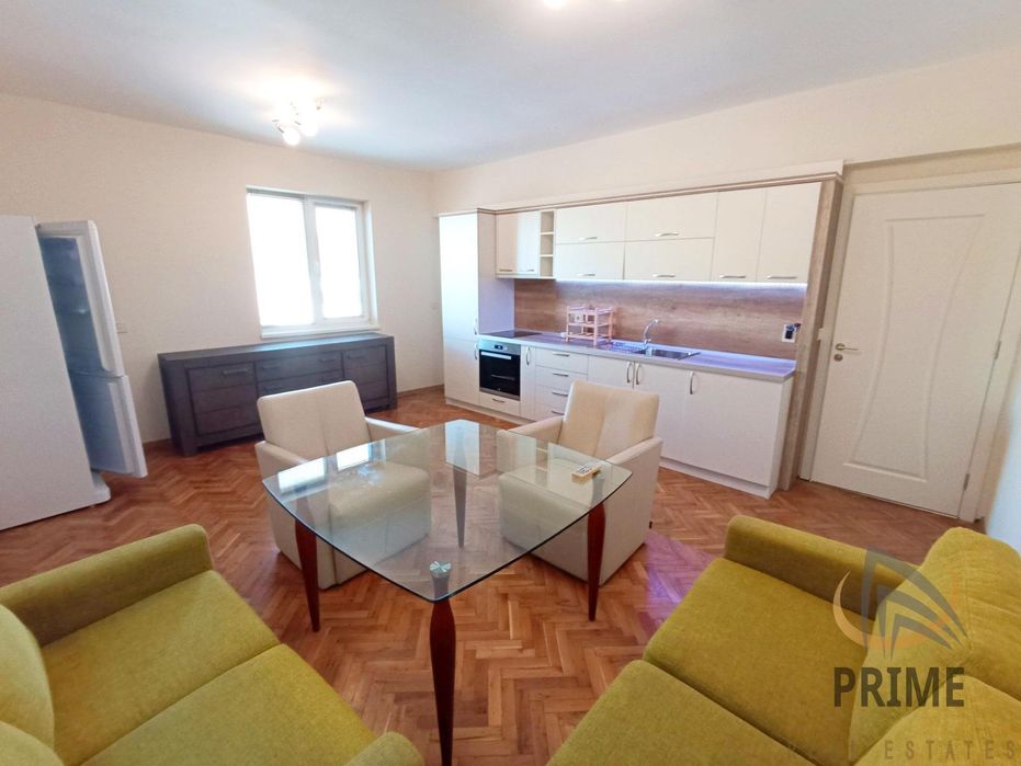 Център двустаен апартамент обзаведен