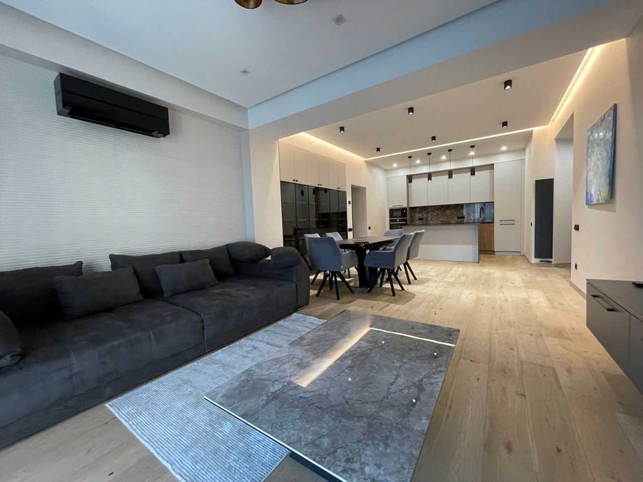 Дава се под наем Двустаен апартамент в София, Дианабад - 98 кв.м за 450 € - Снимка #1