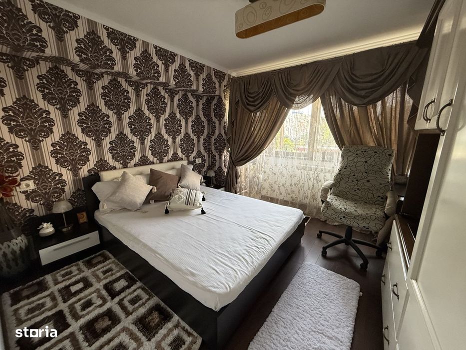 Apartament 4 camere, Micro 20
