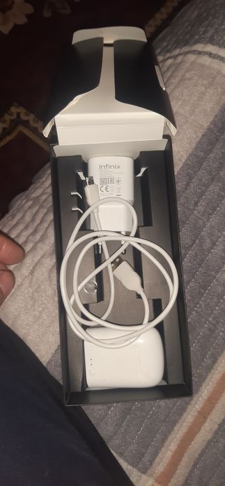 Новый телефон сатылады. 1 ай ұстанған.