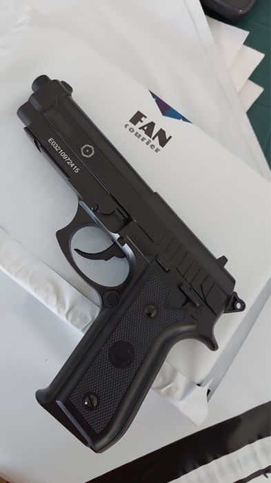 Pistol Airsoft Taurus PT92 FullMetal Modificat 5,4j SemiAutomat