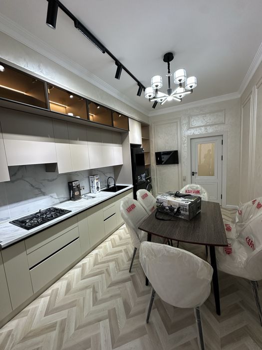 Сдаётся шикарная новая квартира долгосрочную аренду!