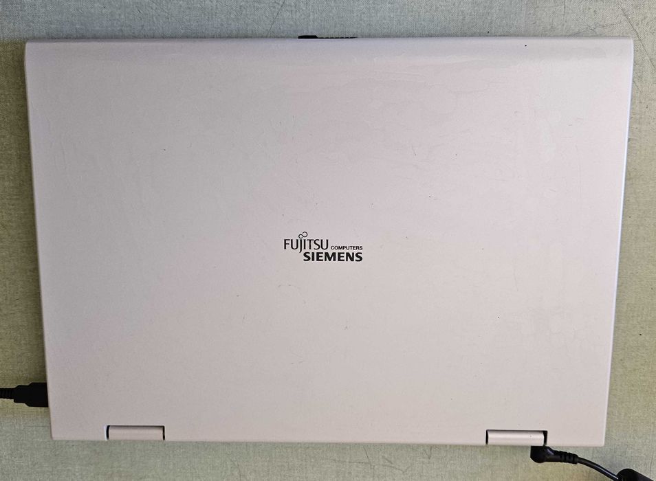 лаптоп Fujitsu Siemens V6505