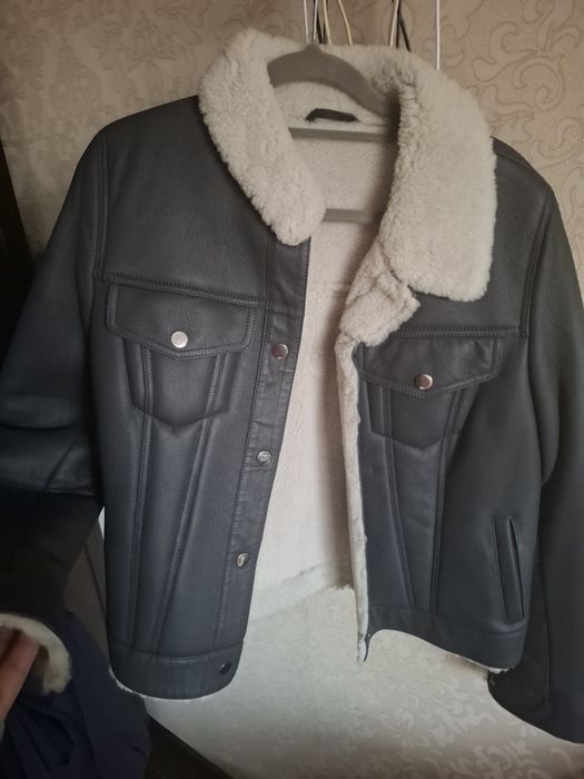 Продам дублёнку короткую
