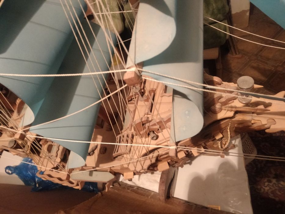 Корабль сувенирный