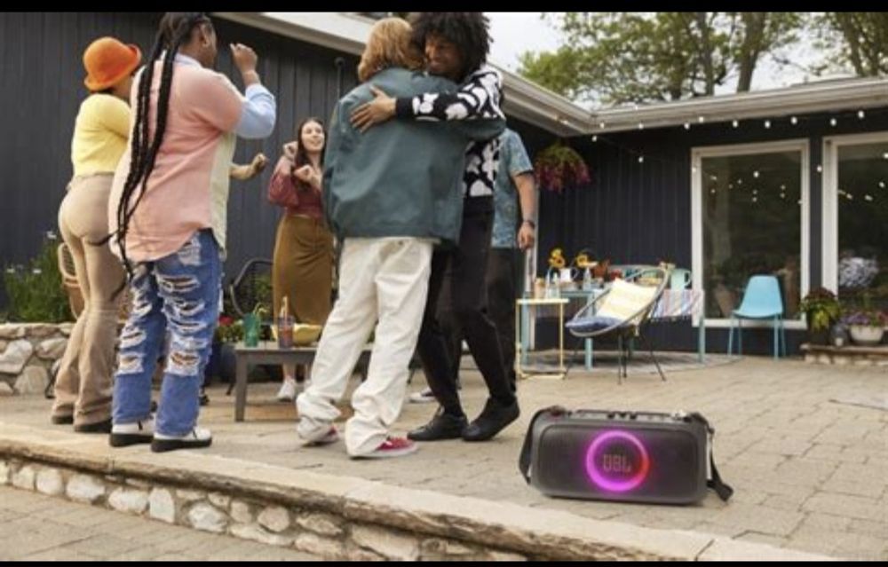 JBL Partybox Колонка с микрофоном