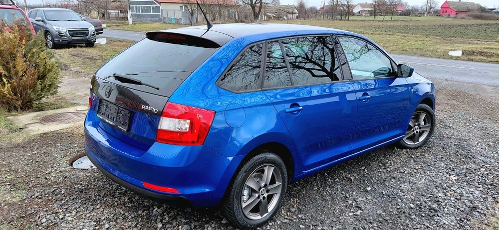 Skoda Rapid Navigatie Xenon Senzori parcare