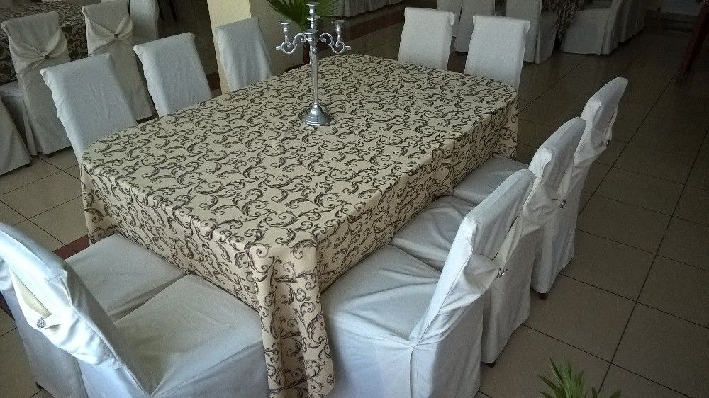 Masa 8-12 locuri mobilier mese scaune restaurant evenimente conferinte