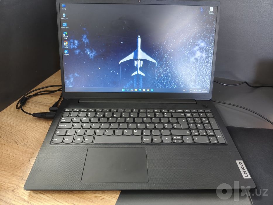 Lenovo laptop ideal holatda