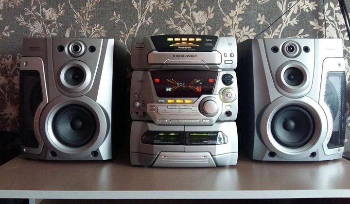 Мощный Panasonic SA-AK 45 с сабвуферами внутри!
