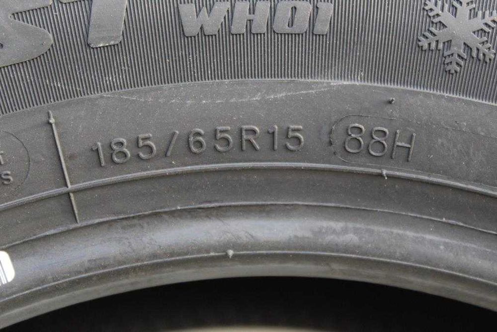 Anvelope iarna noi 185/65R15 88H, RoadX
