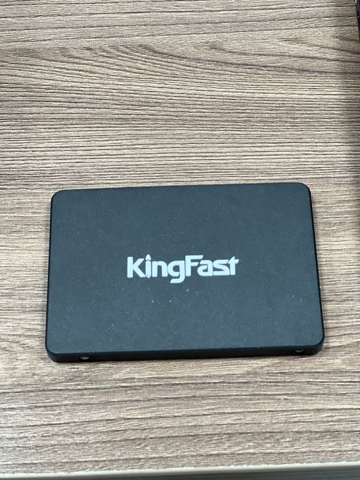 SSD накопитель на 256 гб