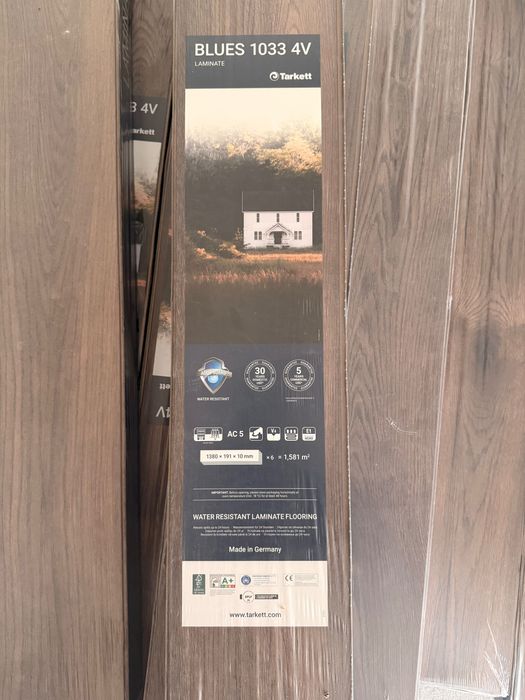 Нов ламиниран  паркет