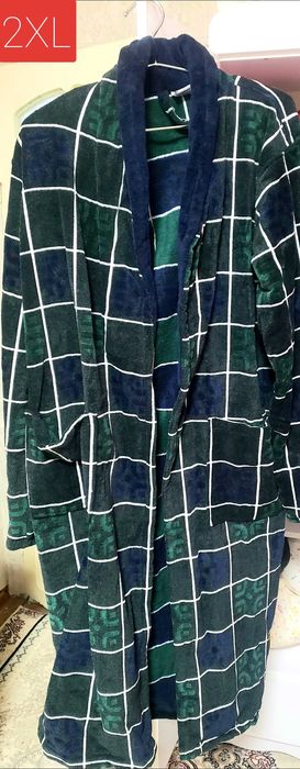 Banniy xalatlar sotiladi