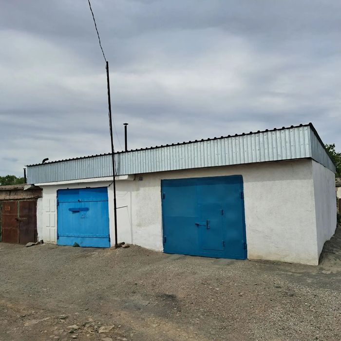 Продам 2 гаража. Район Рудстрой