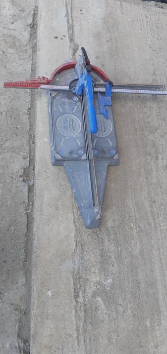 Masină montolit pentru tăiat plăci ceramică