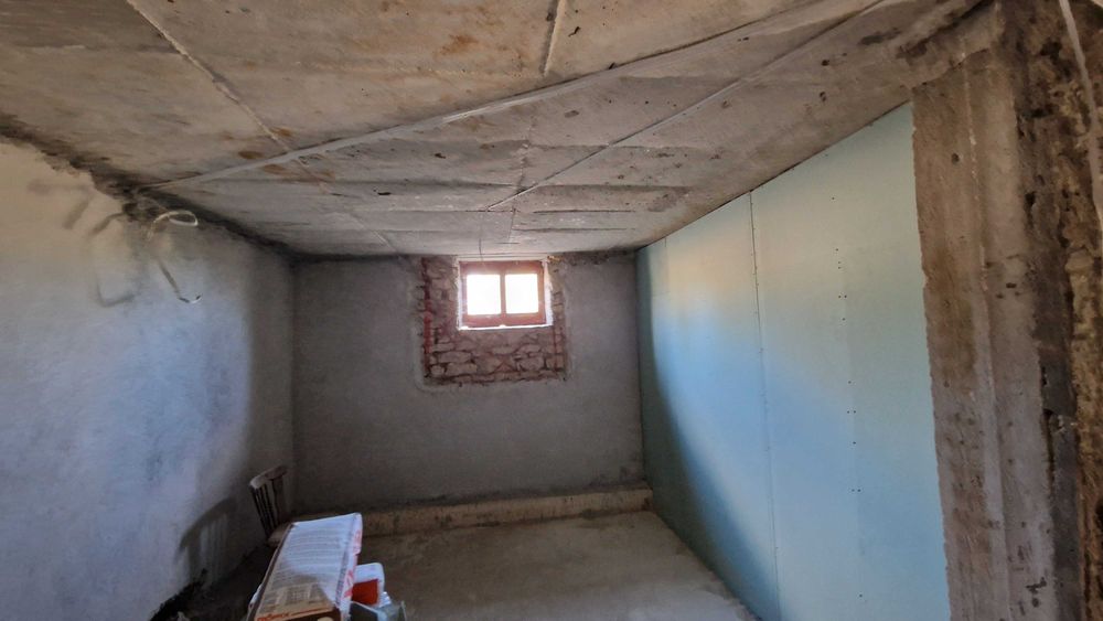 Продава се Къща в с. Здравец, Област Варна - 510 кв.м за 410 €/кв.м - Снимка #3