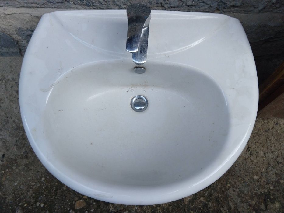 Lavoare baie cu semipicor