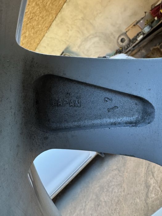 Диски с резиной.