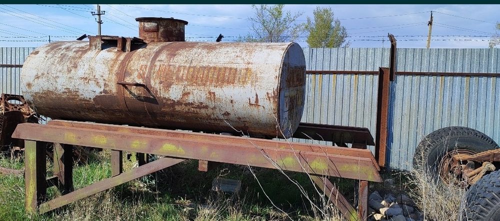 Продам емкость, бочка