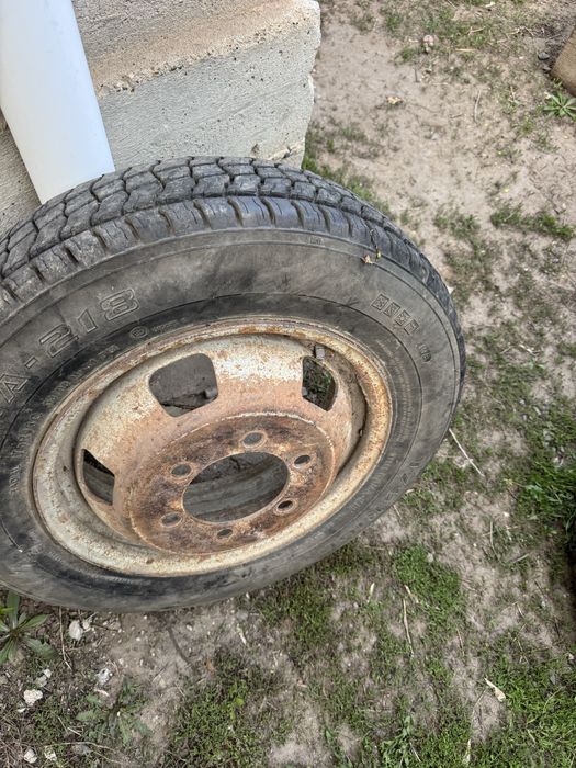 Продам шины на ГАЗЕЛЬ