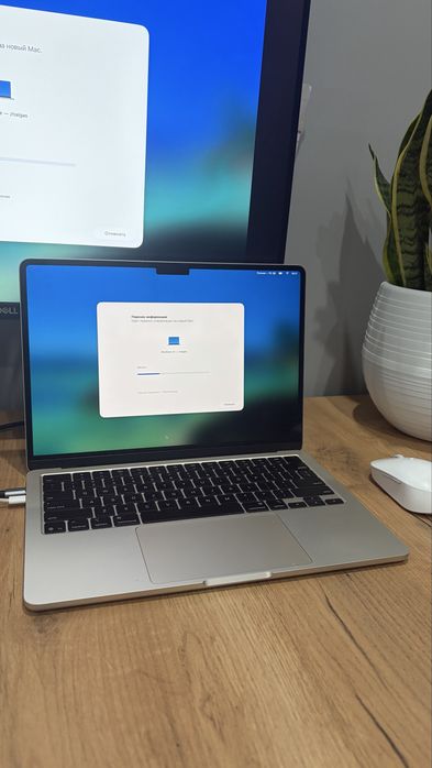 Macbook air 13 m4 16/256