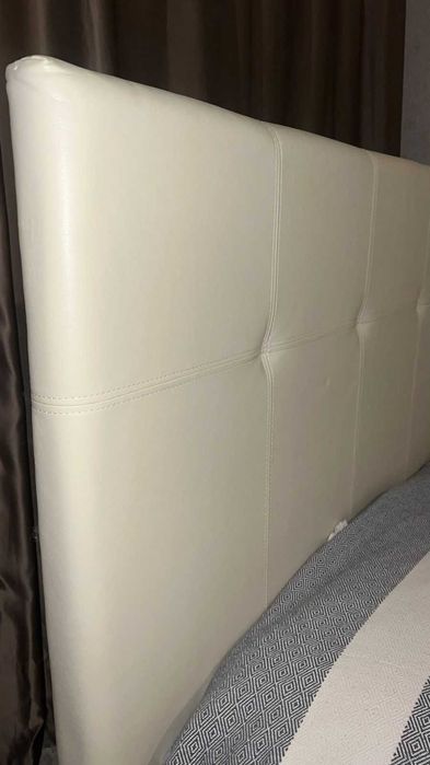 продается спальная кровать