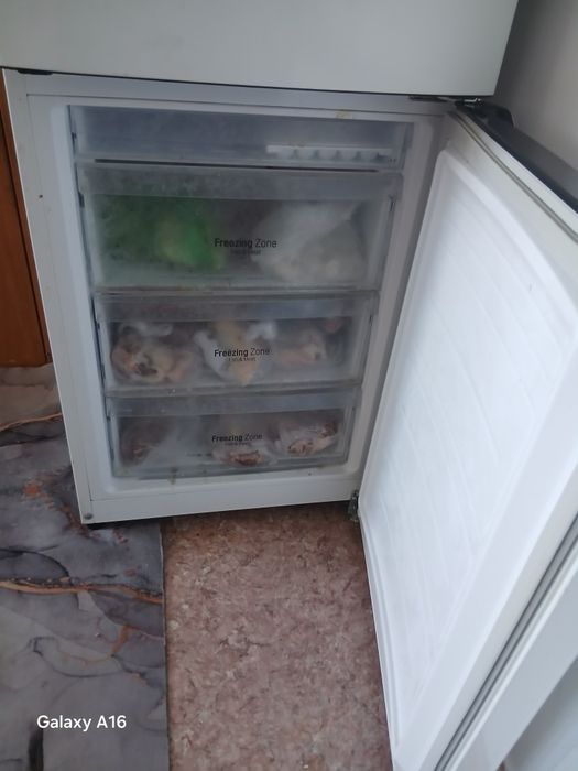 Продам холодильник