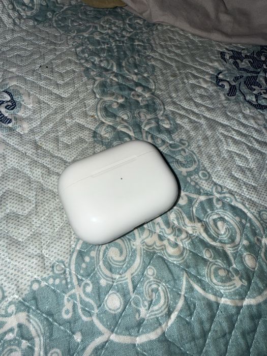 AirPods Pro 2 lightning