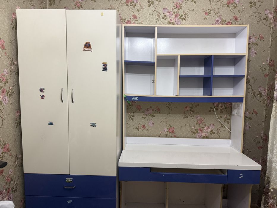 Стол- парта и шкаф детский подростковый продам