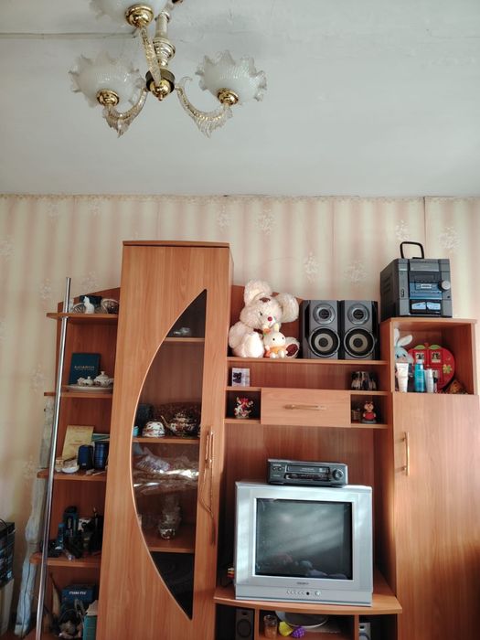 Шкафы и тумбочки
