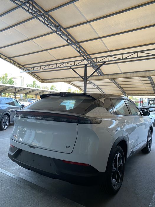 Dongfeng Aeolus L7