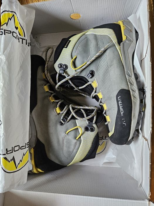 Ghete de munte La Sportiva Trango Tech Leader Woman GTX nr. 38