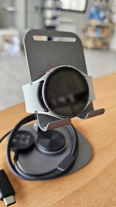 Samsung Galaxy Watch 5 - WiFi - 40mm - Grad C Silver