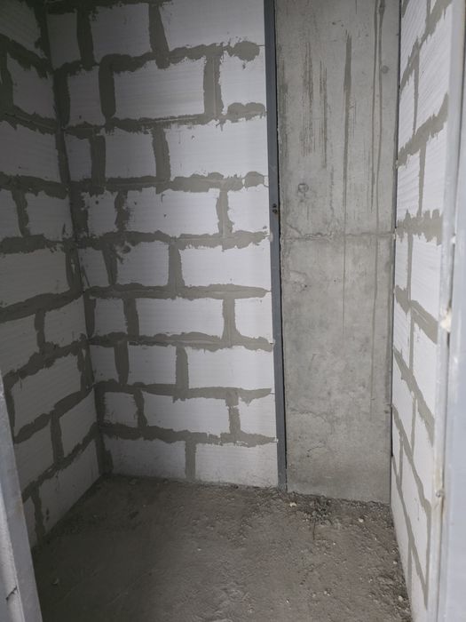 Buxoro sitida 2 xonali kvartira sotiladi.