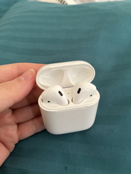 Airpods 1  pokolenia