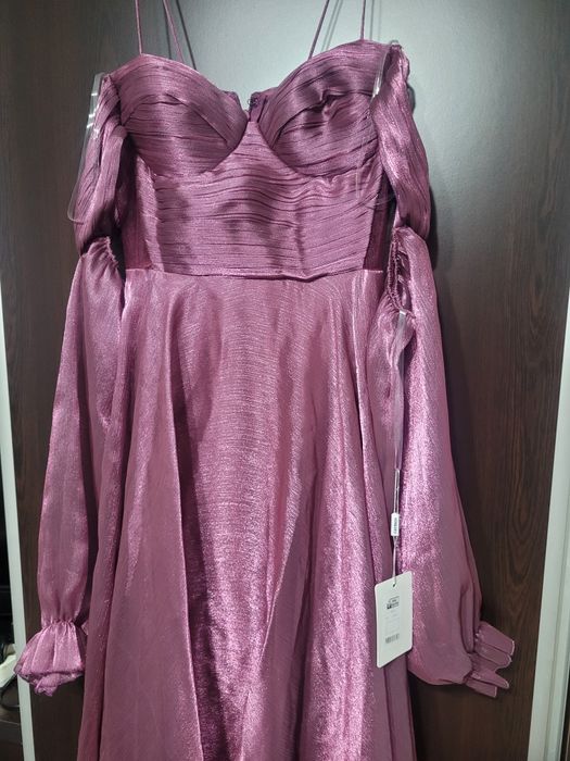 Rochie de seara fucsia, nouă cu etichetă