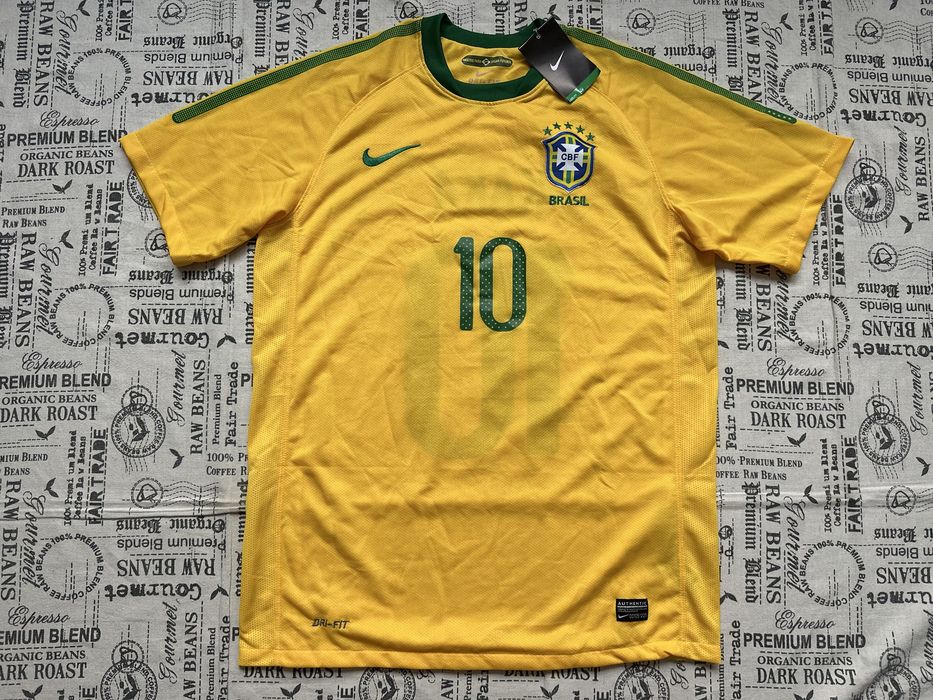 Nike Brazil #10 Kaka original тениска.Нова.M