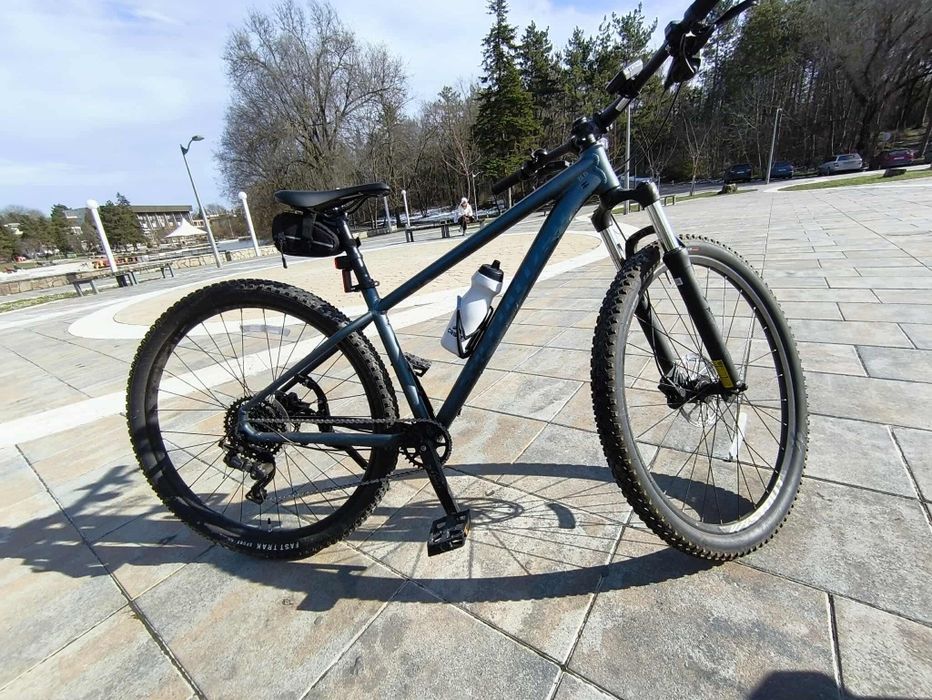 Велосипед Specialized Rockhopper 29" – размер M