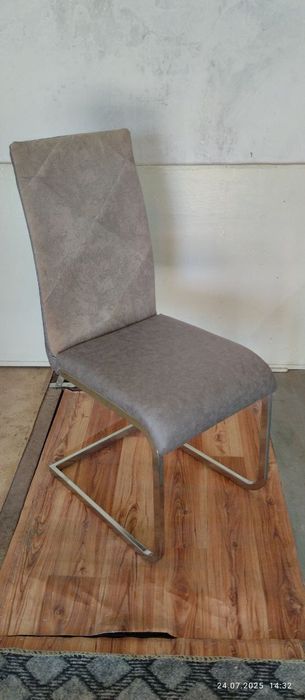 Стулья офисные. 6 штук