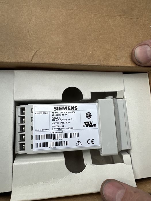 Siemens RWF 50.20A9 контроллер