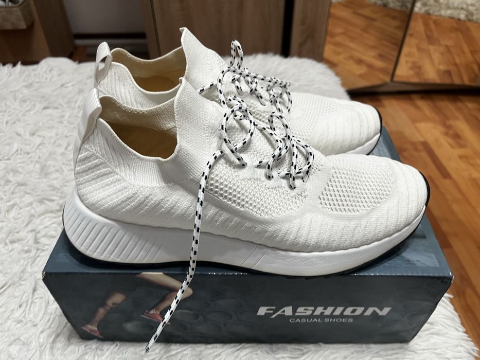 Vând adidași H&M  Mărimea 41 noi la cutie