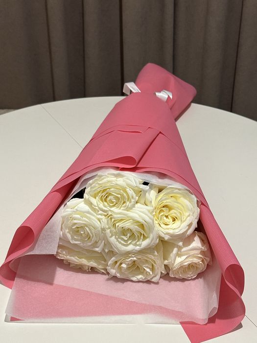 Букет цветы белые розы