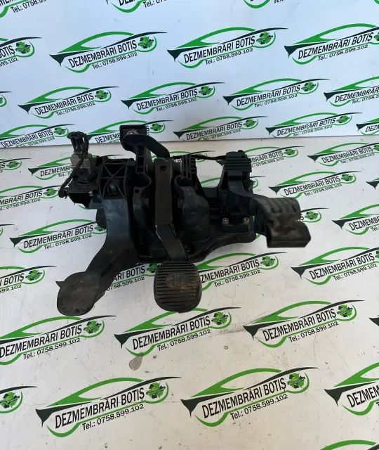 Pedala acceleratie Alfa Romeo 147 2003 1.9 JTD MT (115 hp)