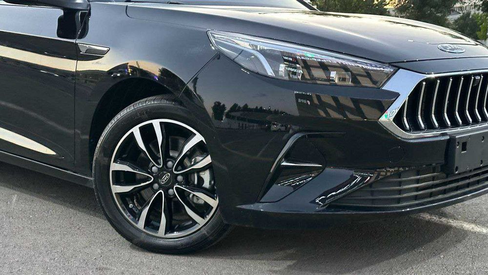 JAC J7 boshang'ich to'lov bilan